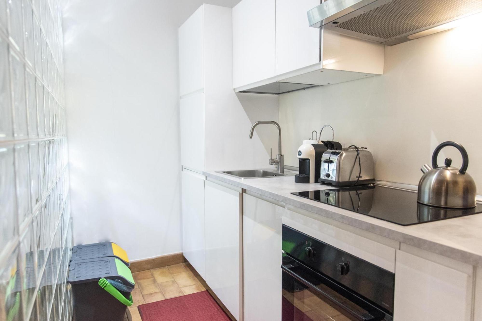 Monti Bespoke Apartment โรม ภายนอก รูปภาพ